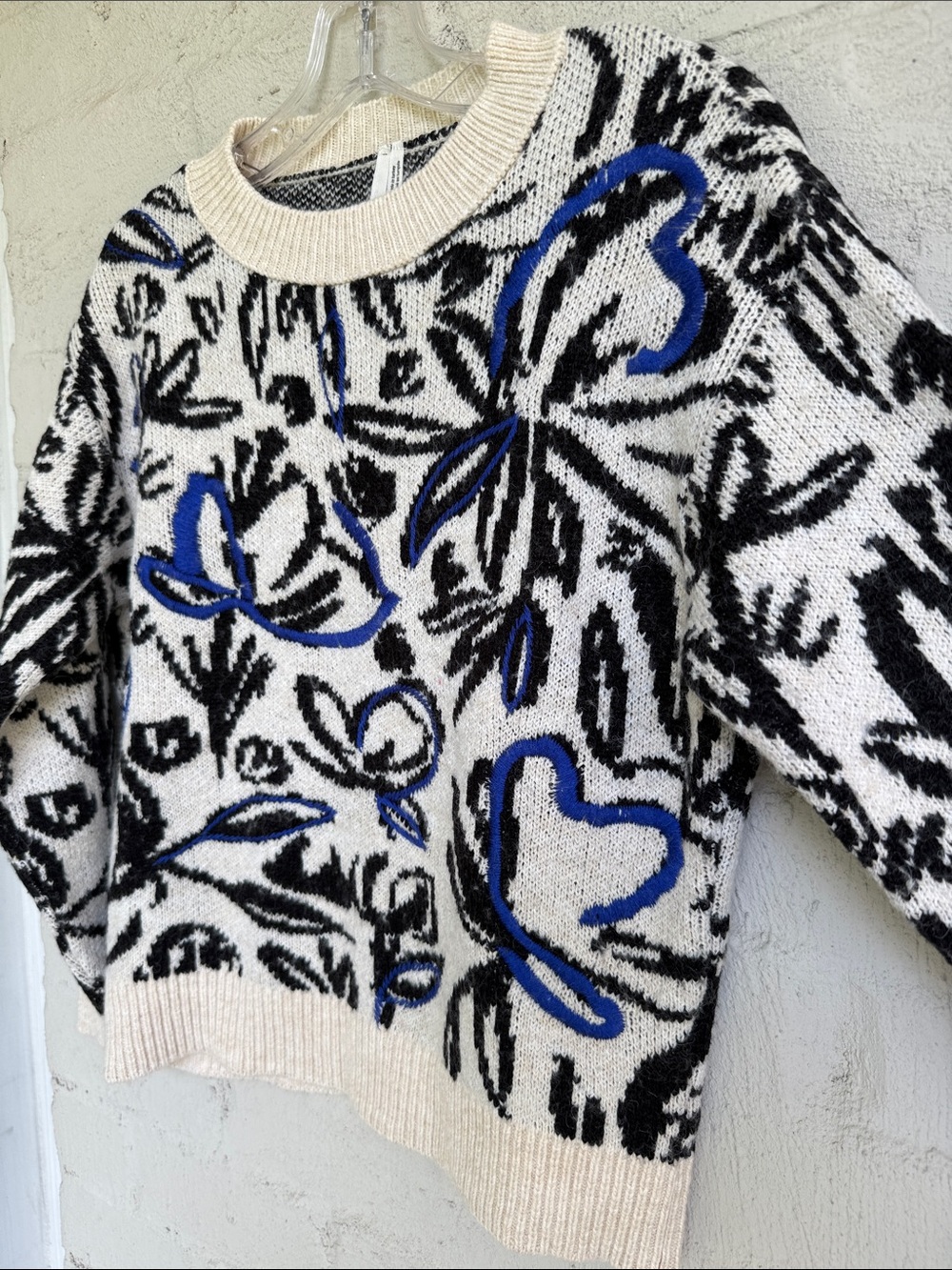 By Anthropologie Floral Pop Art Embroidered Pullover Sweater Blue/Black Size XXS - Picture 4 of 11